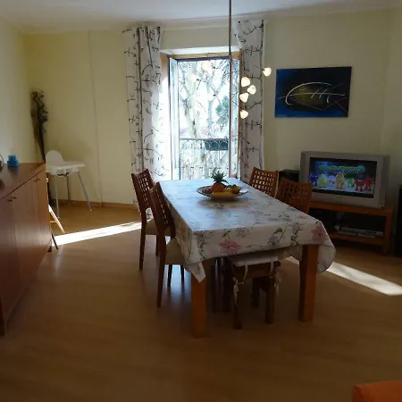 Alfama 28 Tram Appartement *